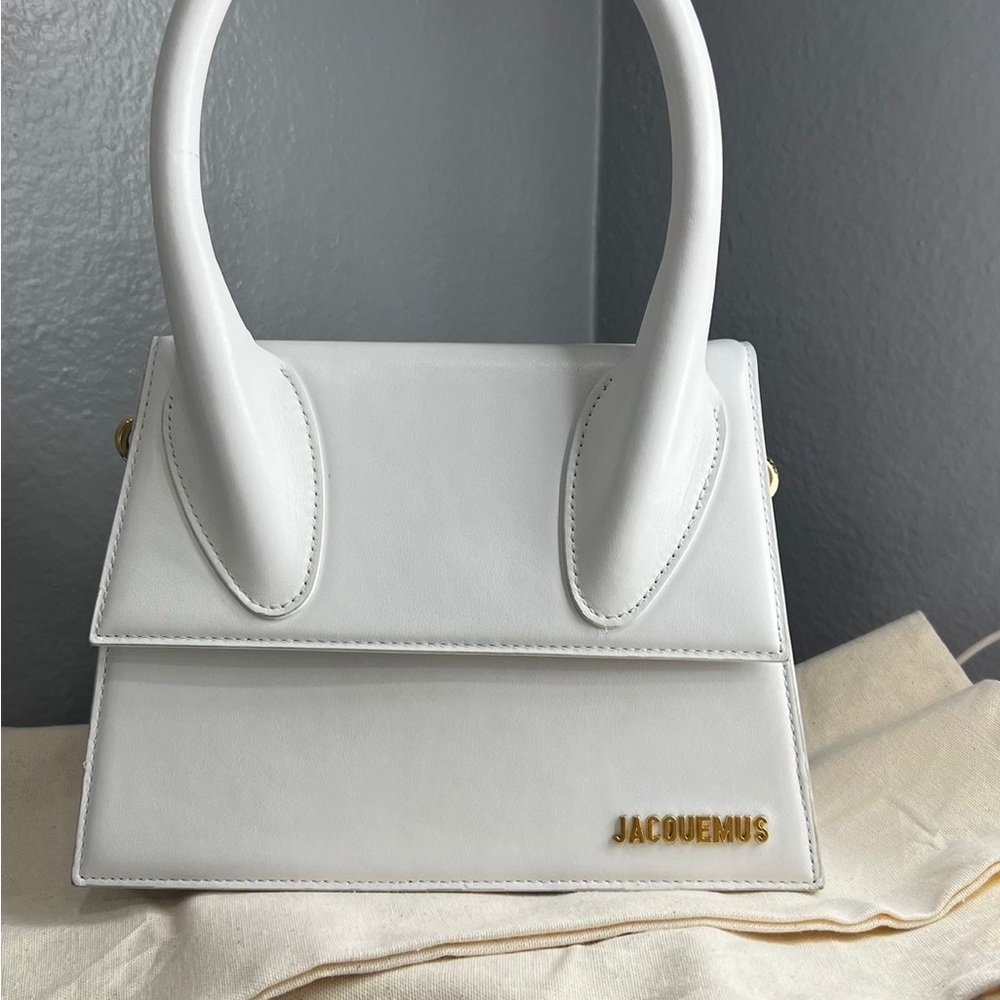 Jacquemus Elegant White The Large Chiquito